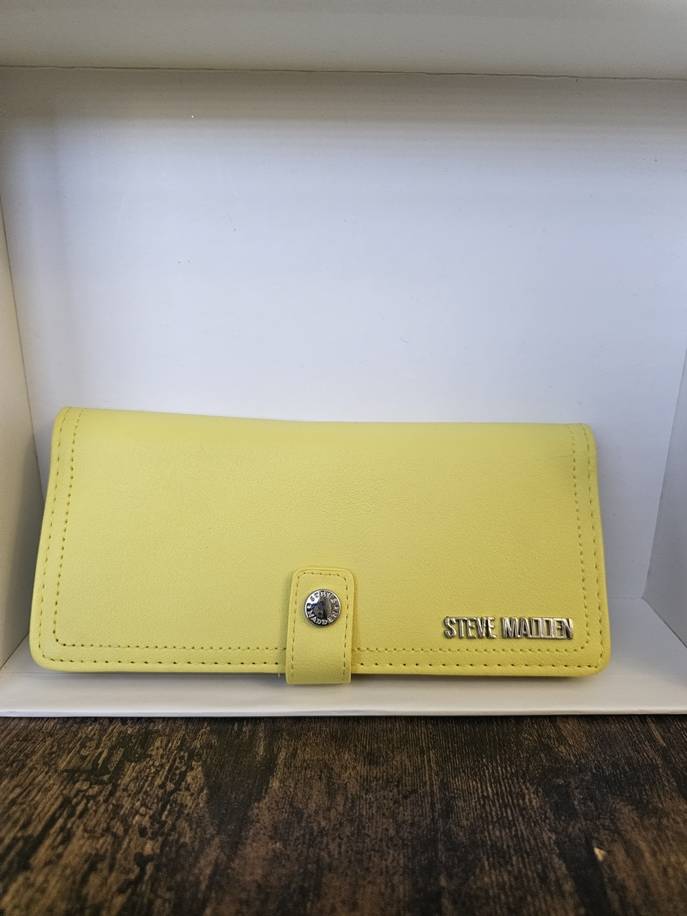Steve Madden Yellow Bi-Fold Snap-Front Women's Wallet